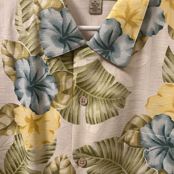 Tommy Bahama button-down casual shirt Size:XL - Picture 4 of 4